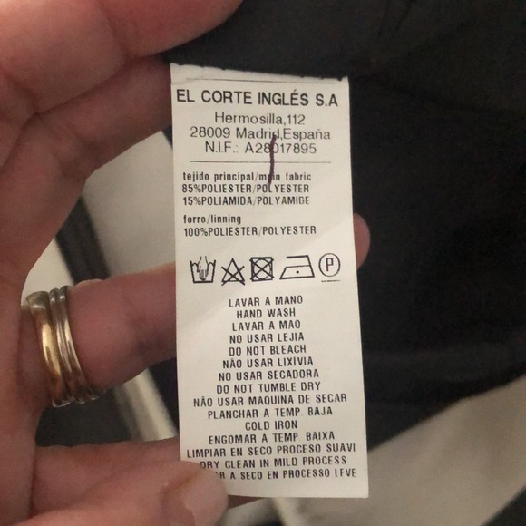 Beautiful gown with pockets!! - Picture 8 of 9